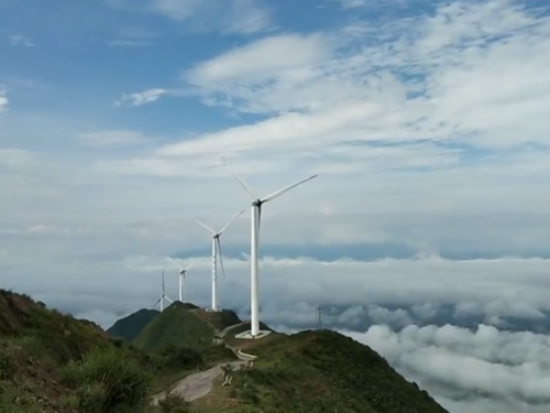 广东粤电红心楼风电场风机叶片检修